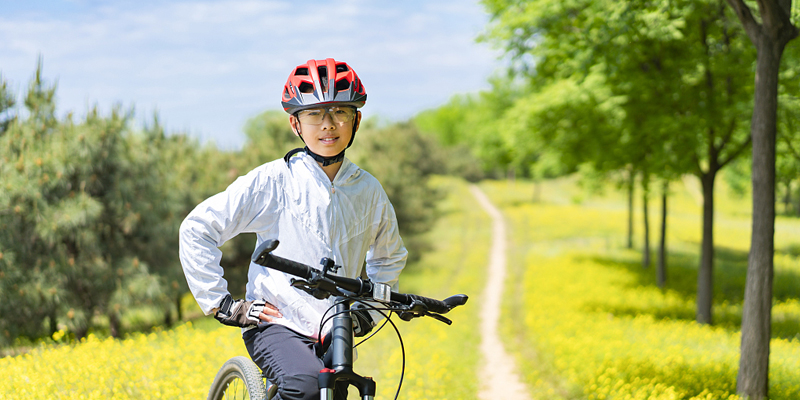 CÓMO ELEGIR GAFAS DE SOL DEPORTIVAS PARA TUS HIJOS: Proteger los ojos de los niños y mejorar el rendimiento